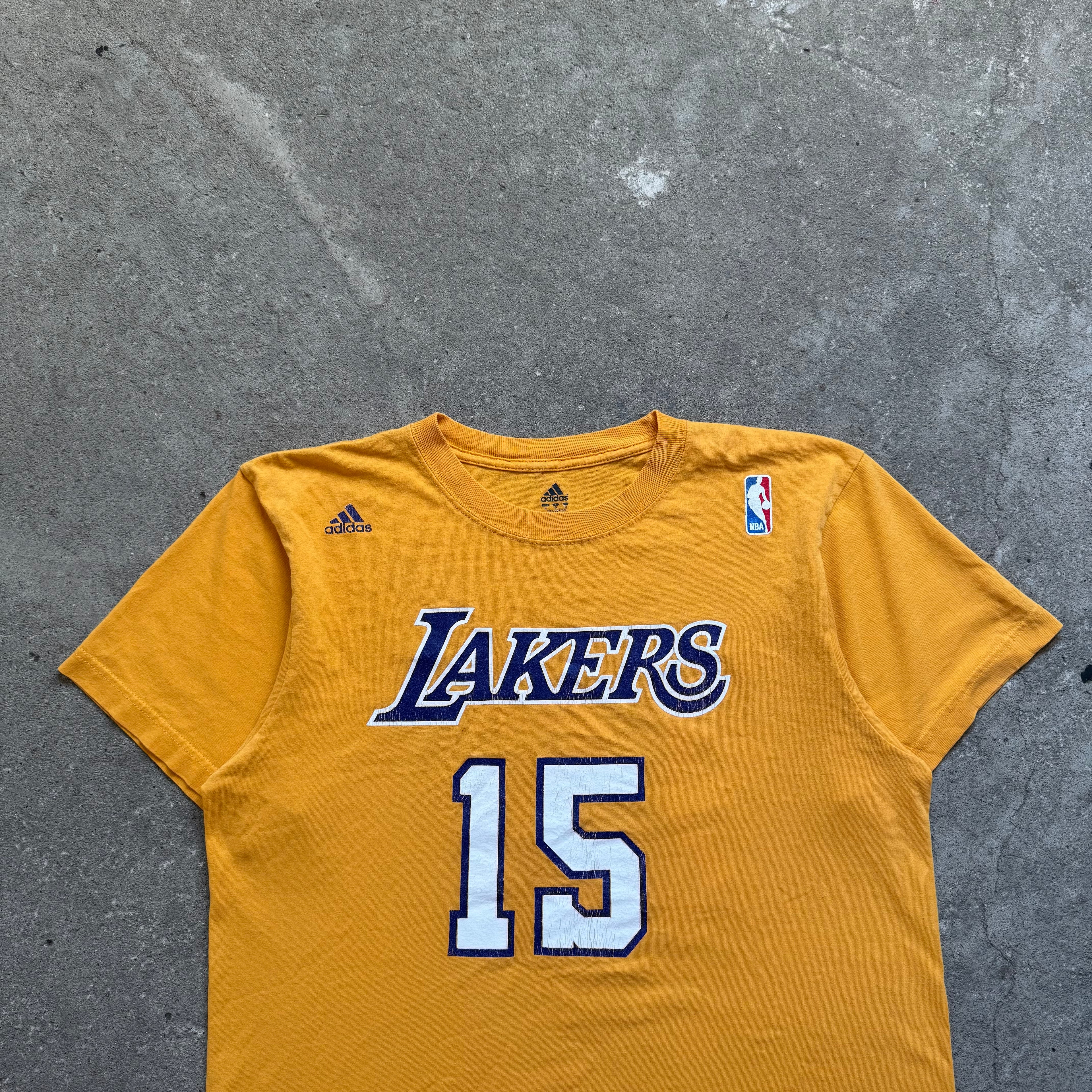 00s adidas lakers tee - Large