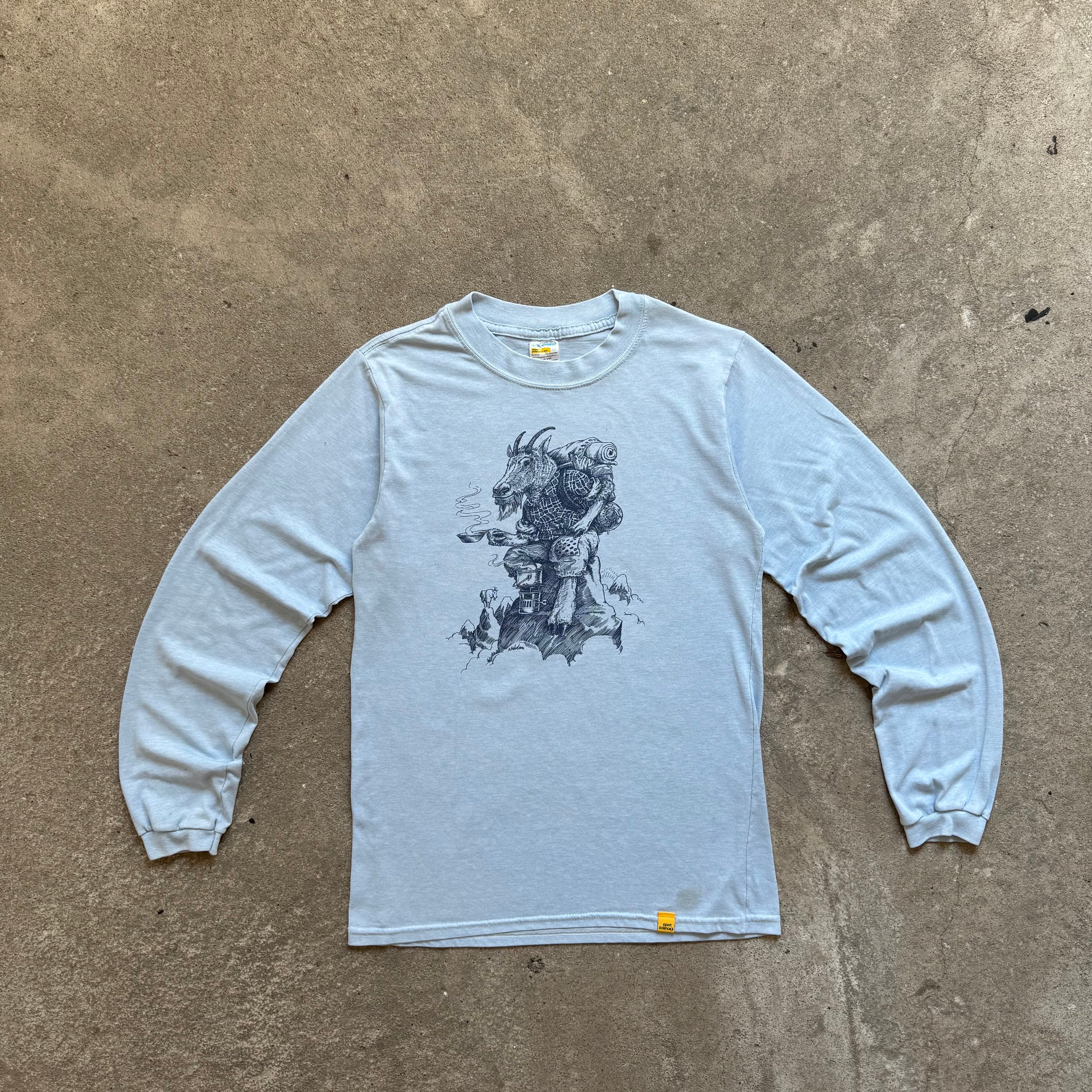 90s hiking goat tee - Small
