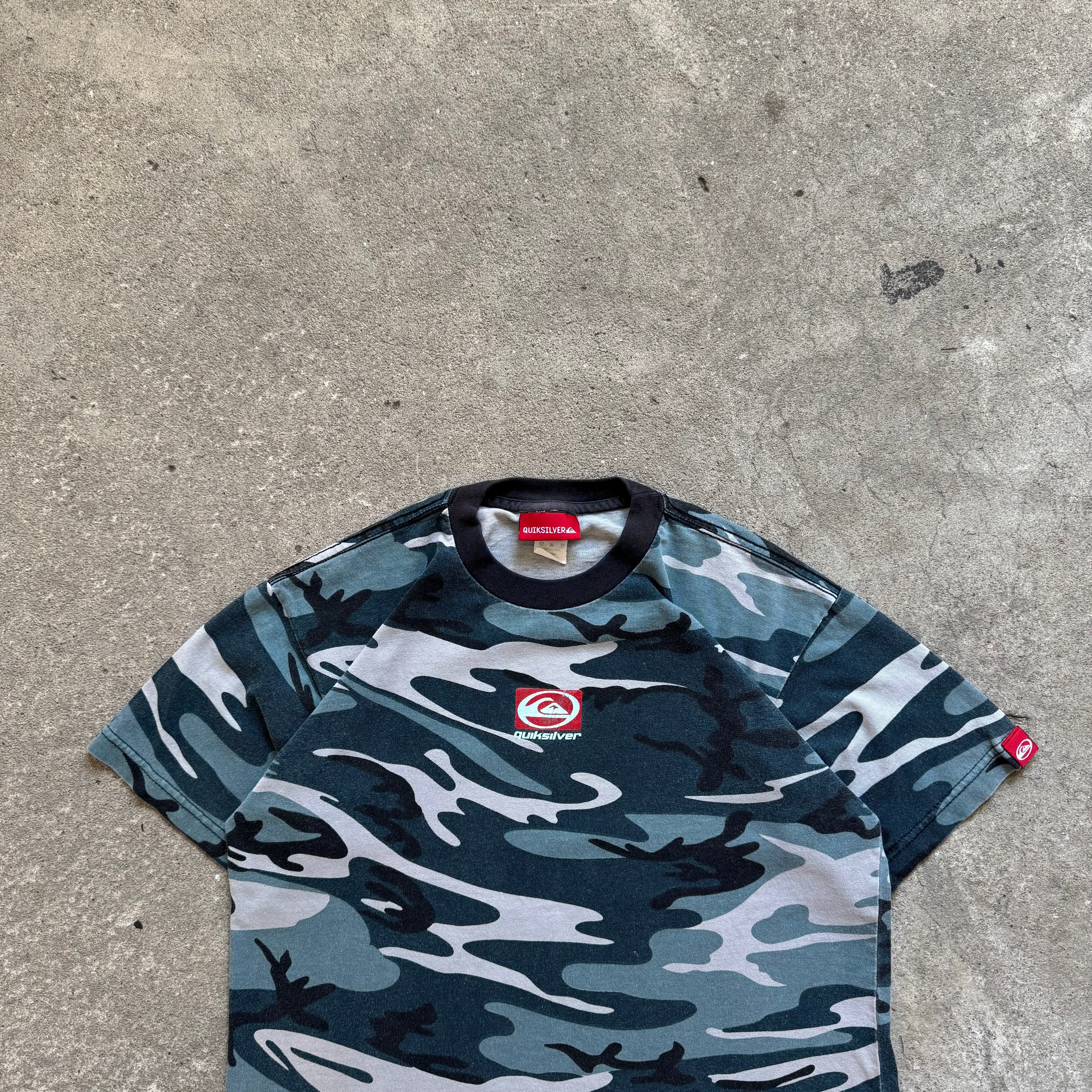 90s quicksilver camo tee - Small