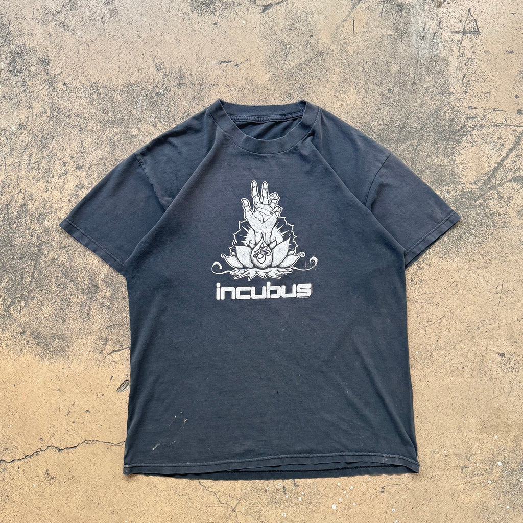 2001 incubus band tee - Large