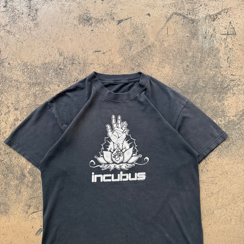 2001 incubus band tee - Large