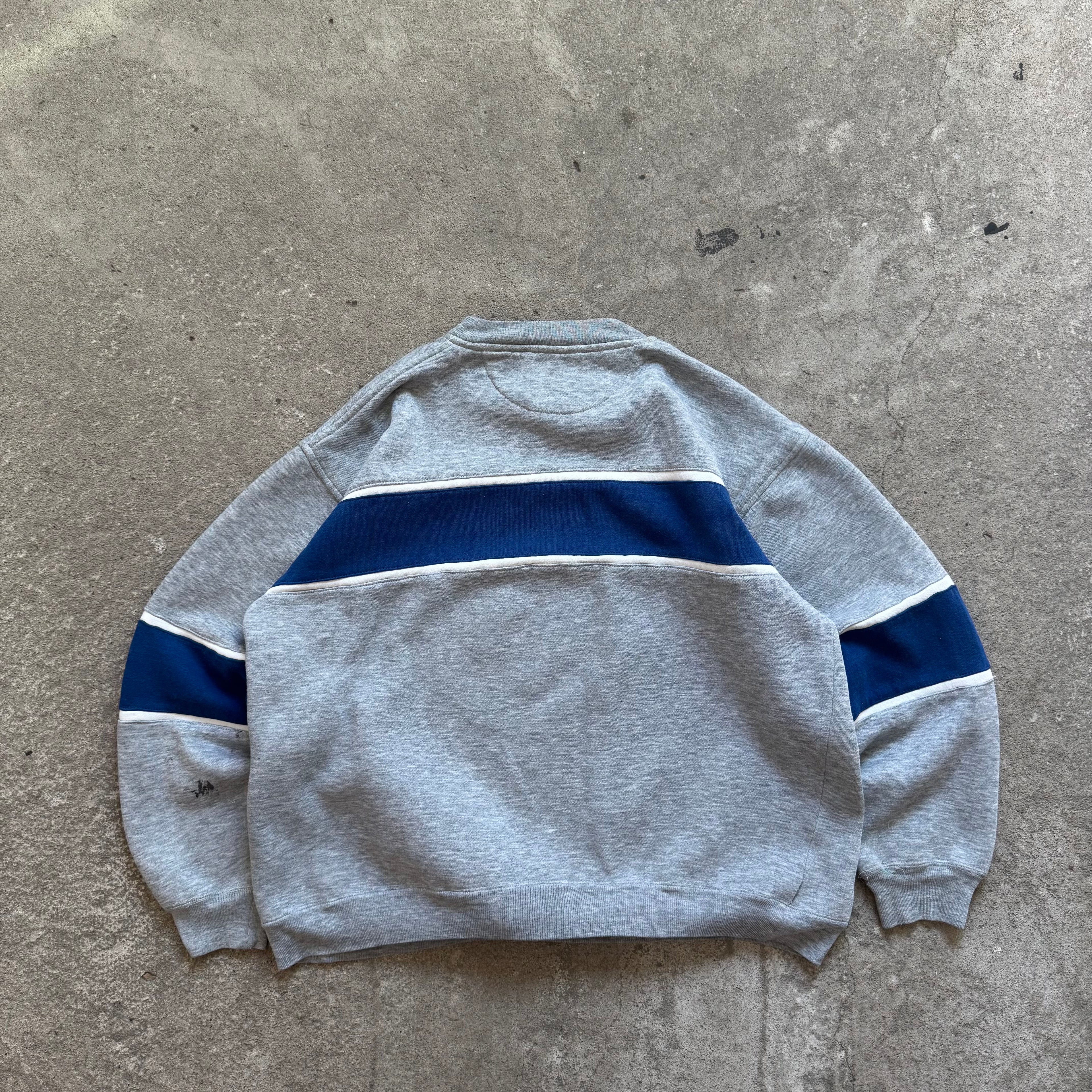 90s grey n blue crewneck - Med/Large