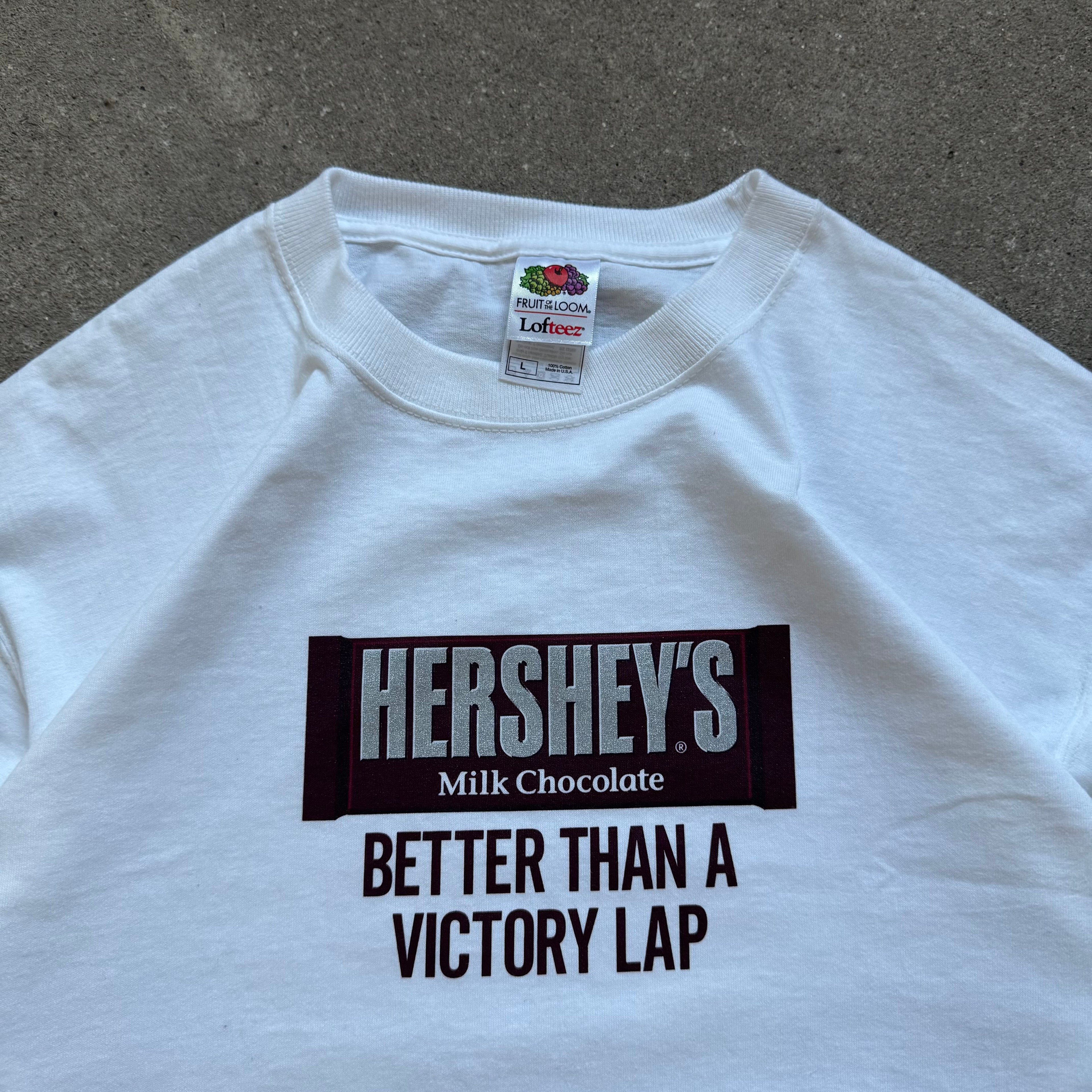 90s hersheys tee - L/XL