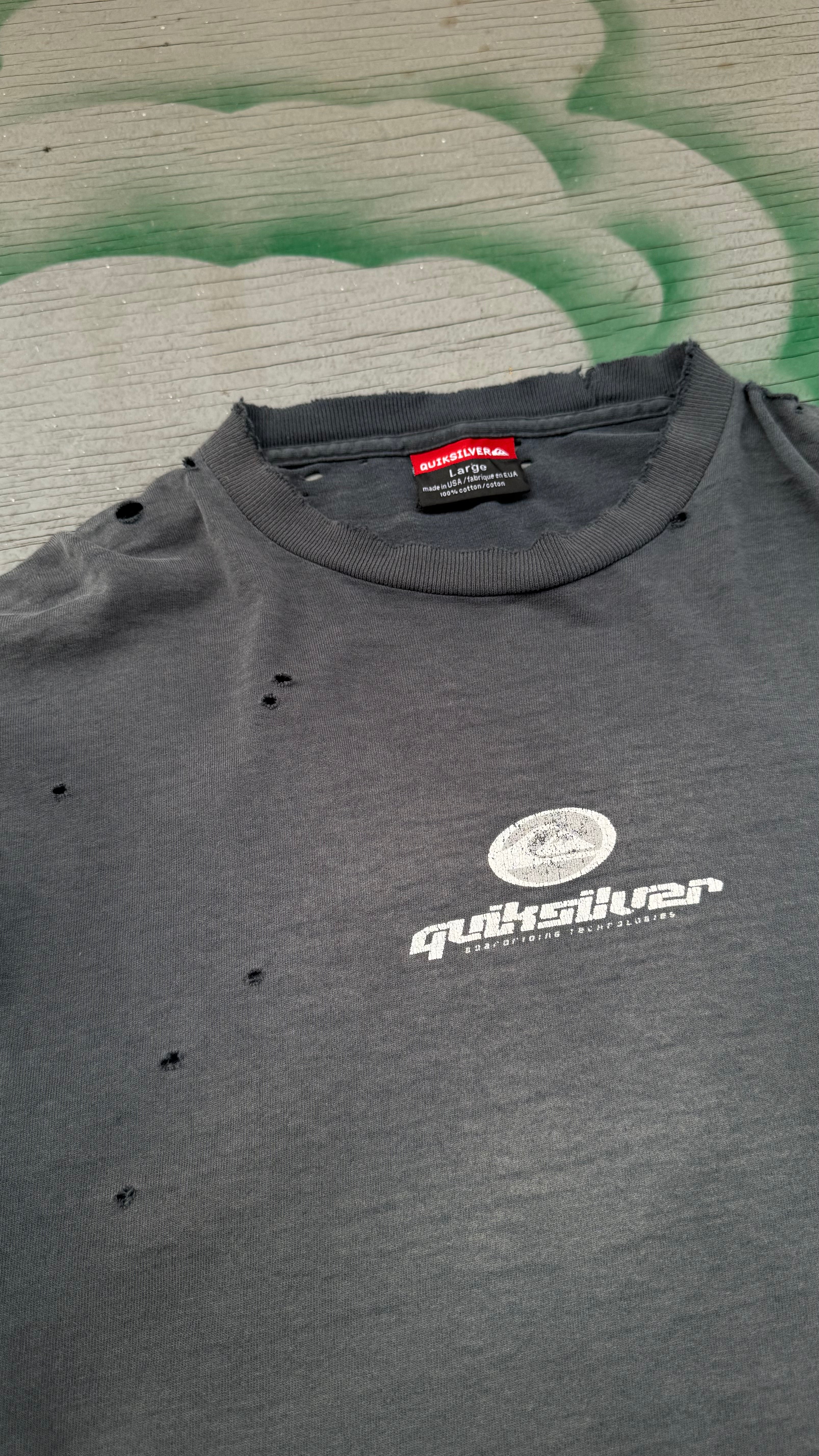 90s quiksilver faded + distressed longsleeve - Large