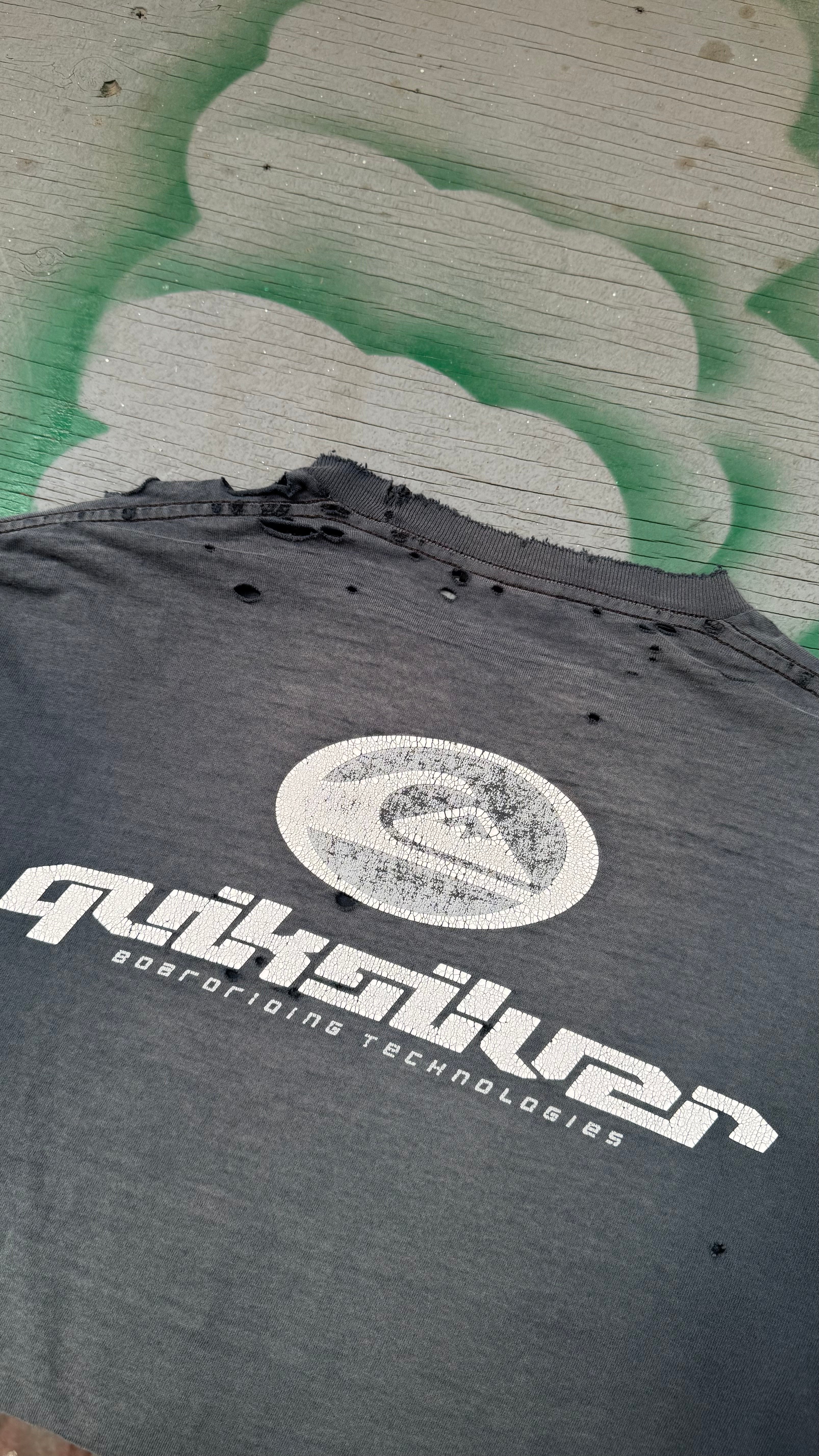 90s quiksilver faded + distressed longsleeve - Large