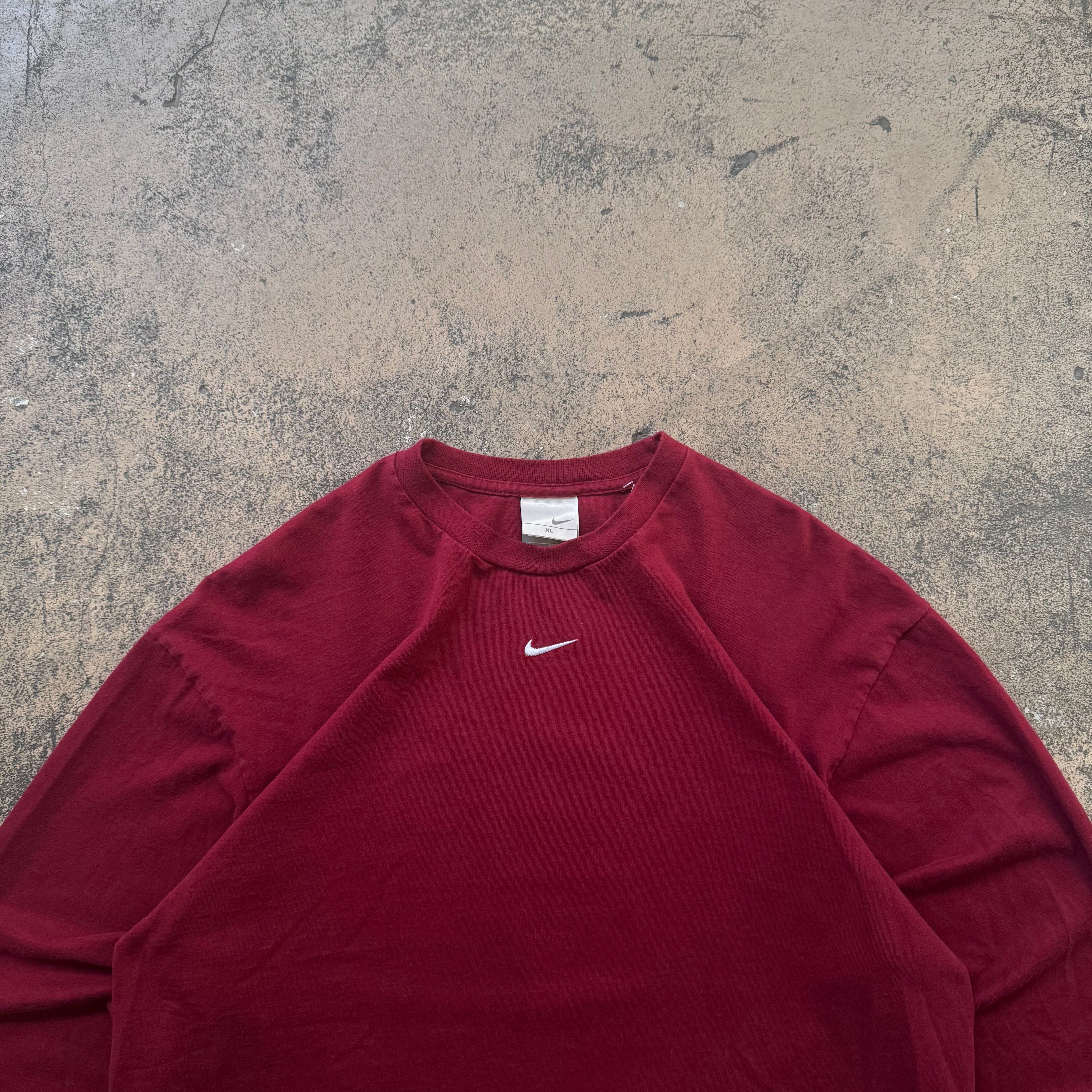 00s nike center swoosh longsleeve - L