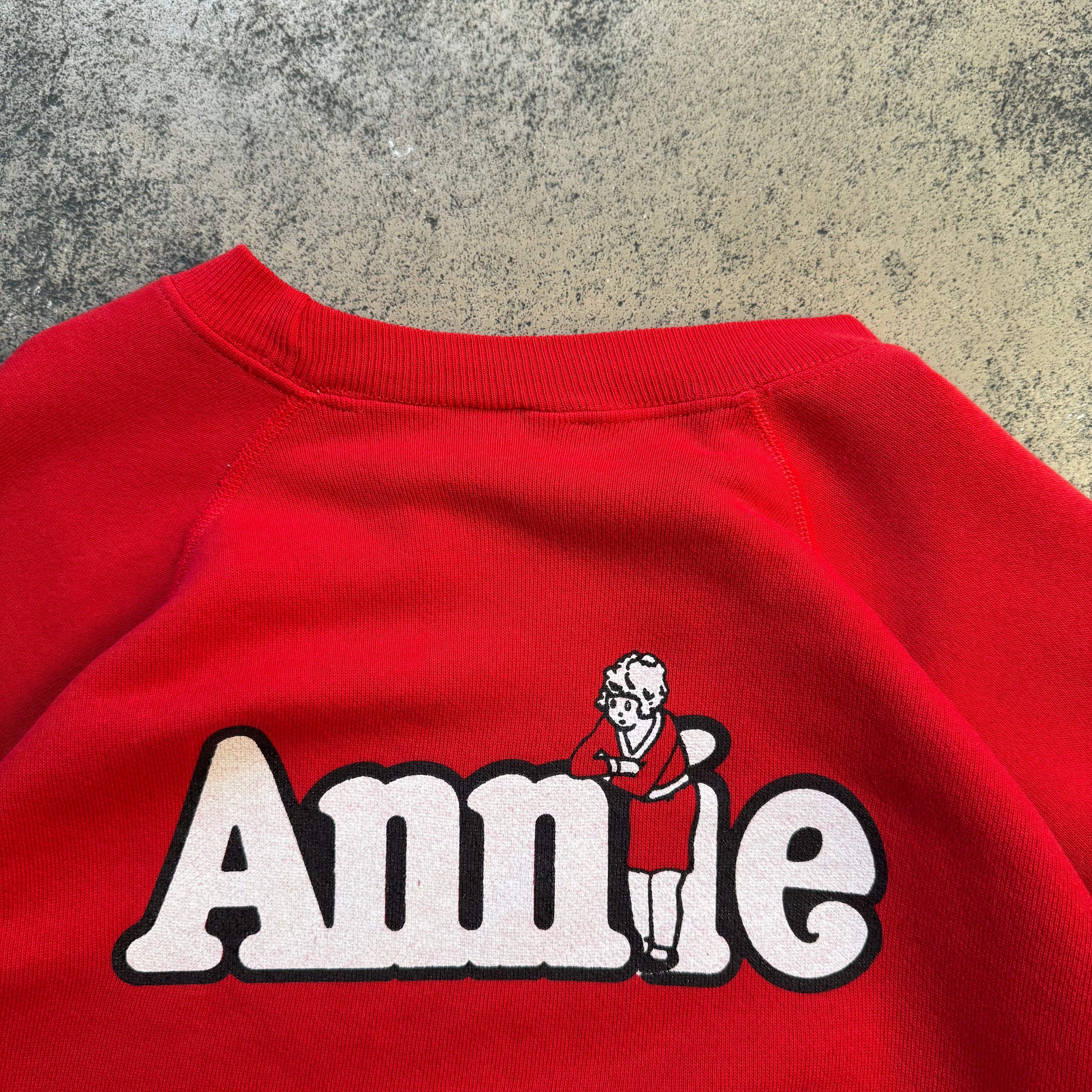 1987 annie theater promo sweatshirt - Medium